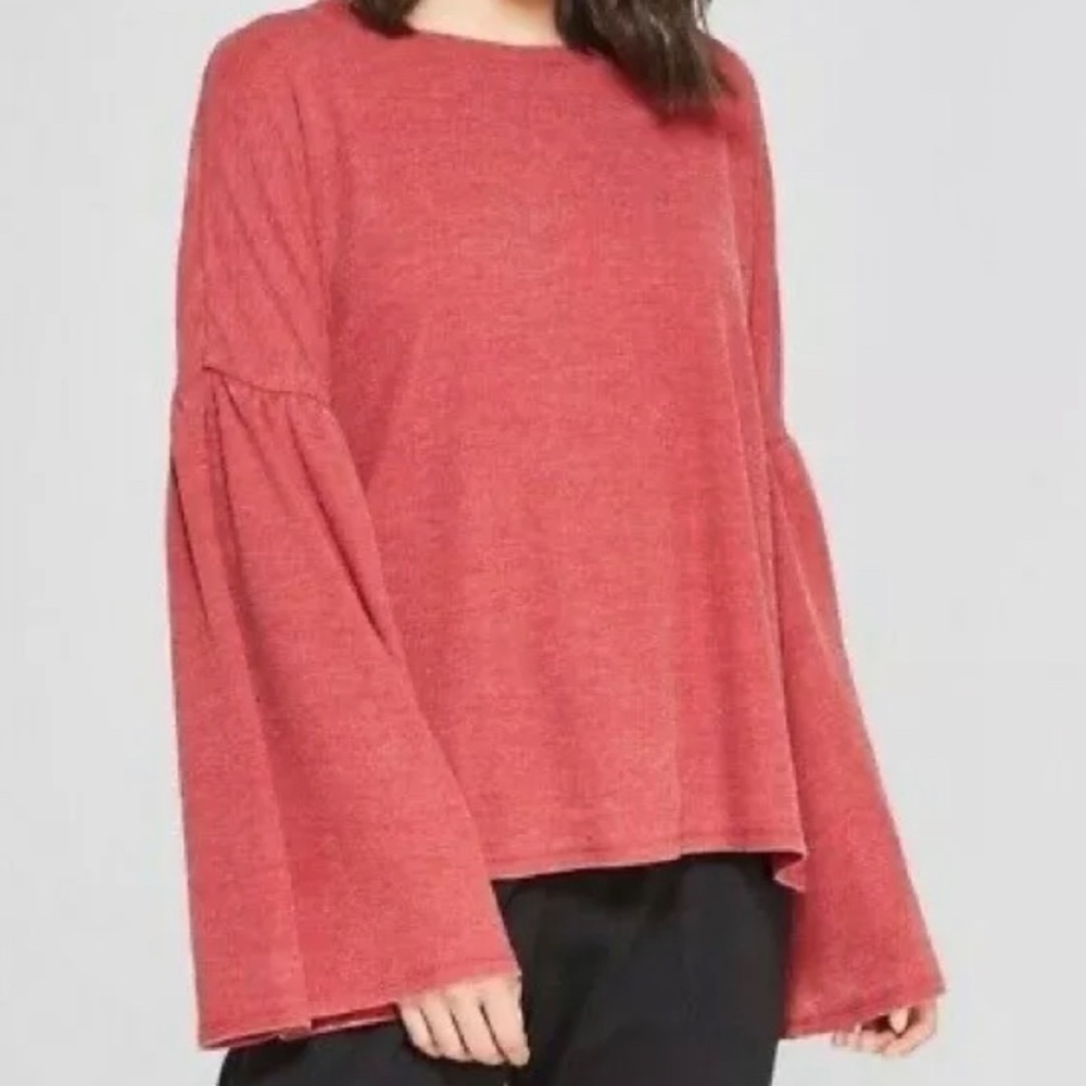 Xhilaration Red Bell Sleeve Top M.           101